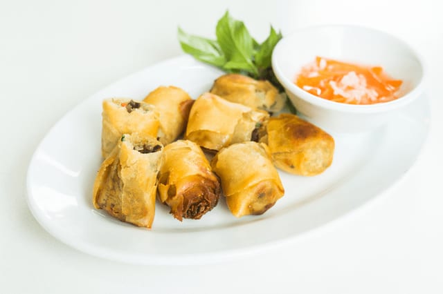 Veg Spring Roll (4 Pcs).
